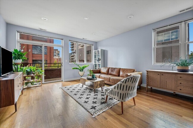 Foto del edificio - 693 N Peoria St