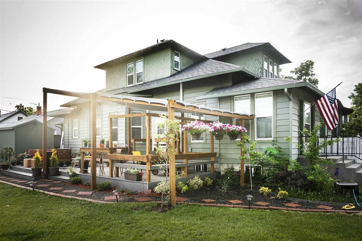 Foto principal - 123 17th Ave S