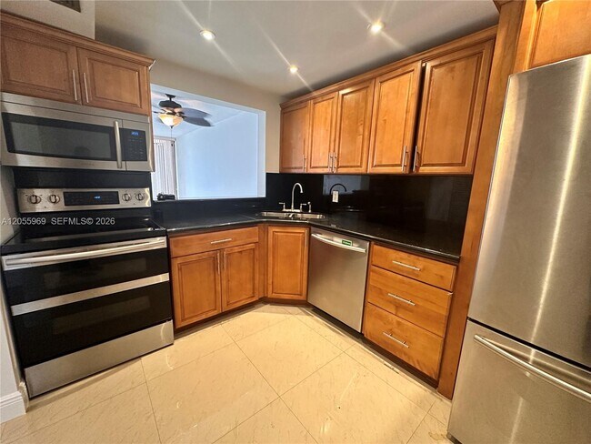 Foto del edificio - 10425 SW 112th Ave