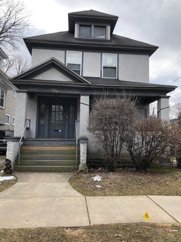 Foto principal - 723 W Lovell St