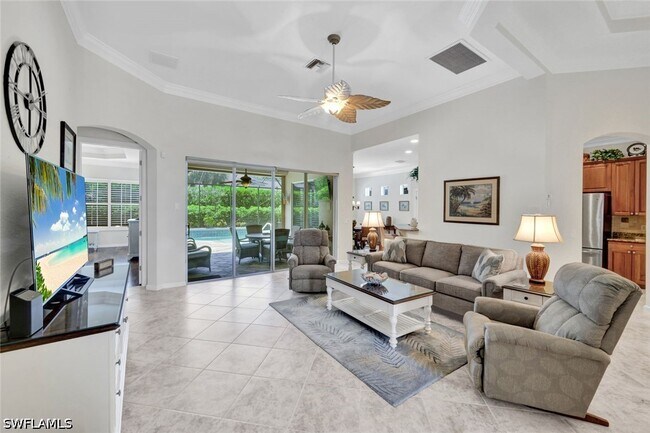 Building Photo - 16208 Parque Ln