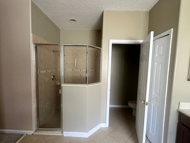 Building Photo - 14679 Silver Glen Dr. E.