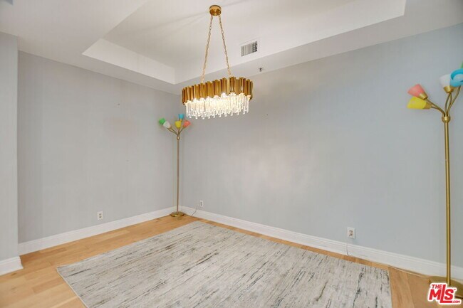 Foto del edificio - 2112 Century Park Ln