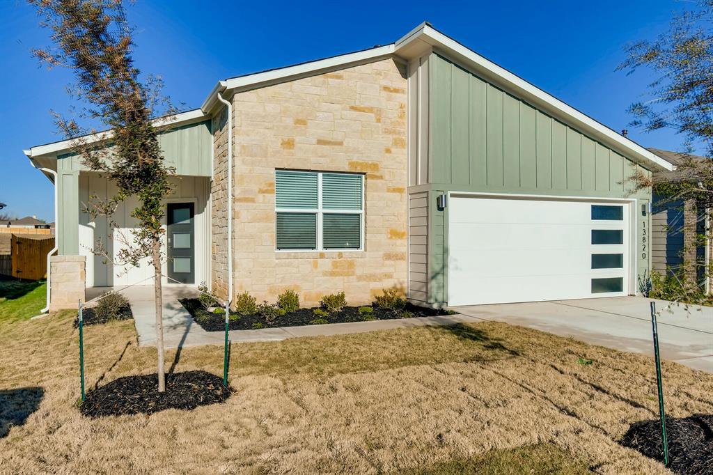Foto principal - 13820 Clerk St