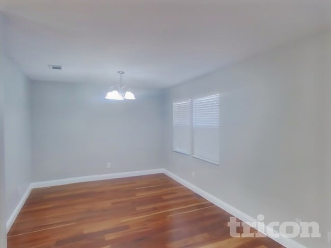 Foto del edificio - 1980 Golden Shadow Ct