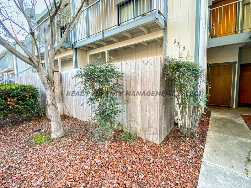 Primary Photo - 2360 Alta Garden Ln