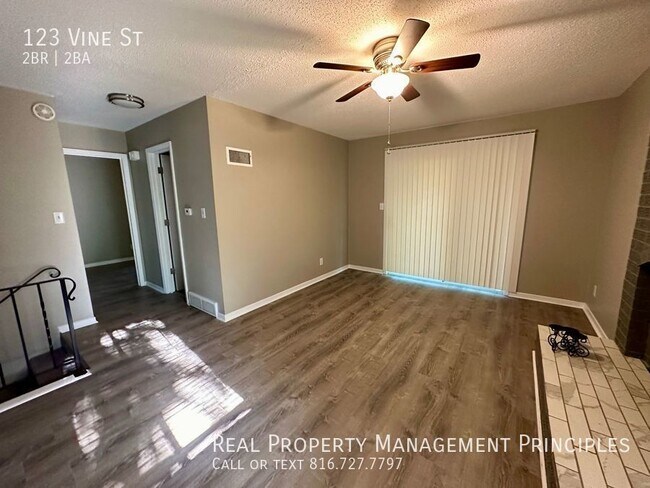 Foto del edificio - 123 Vine St