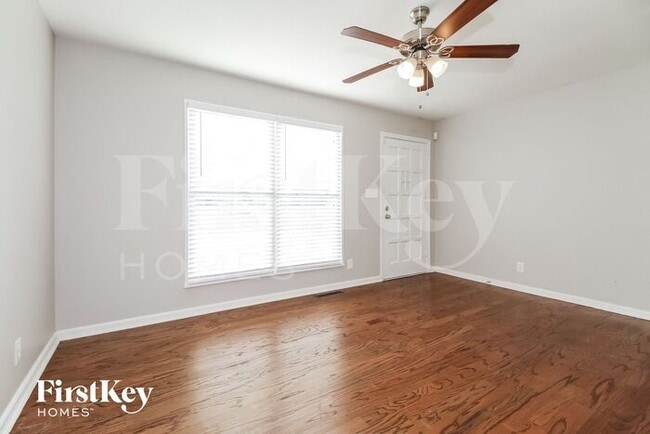 Building Photo - 3620 NE 54th Terrace