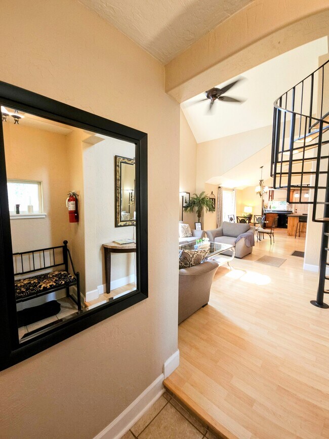 Foto del edificio - 823 6th St