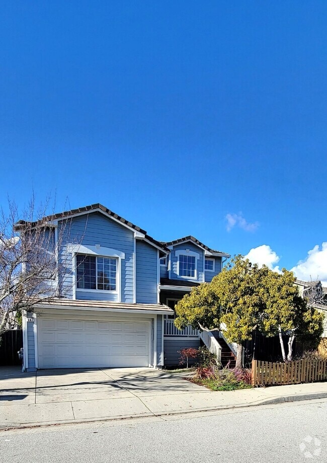 Building Photo - 567 Skypark Dr