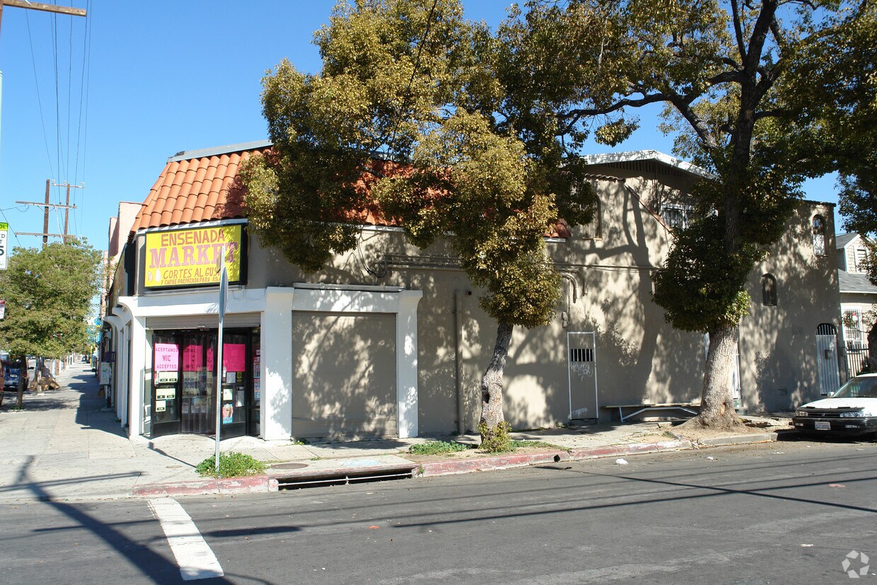 900904 N Virgil Ave, Los Angeles, CA 90029 Apartments 900904 N