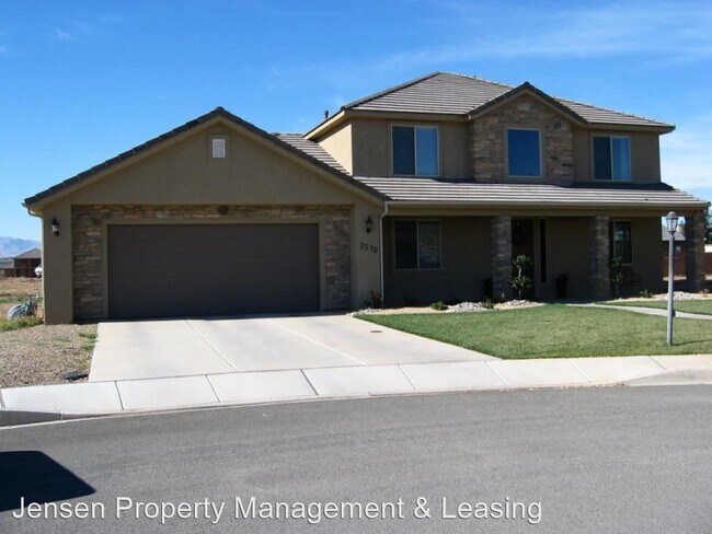 Building Photo - 4 br, 2.5 bath House - 2570 Songbird Circle