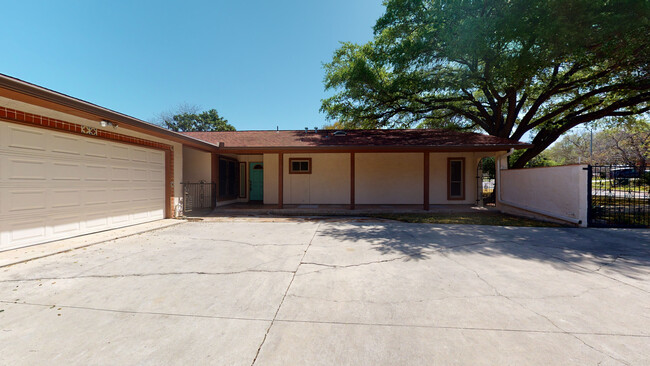 Foto del edificio - 13519 Beltway St