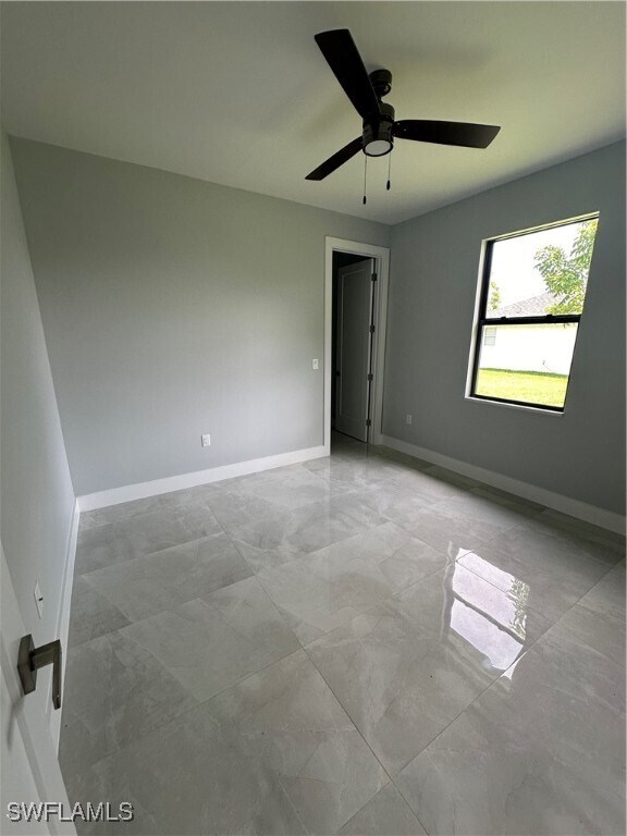 Foto del edificio - 2218 SW 25th St