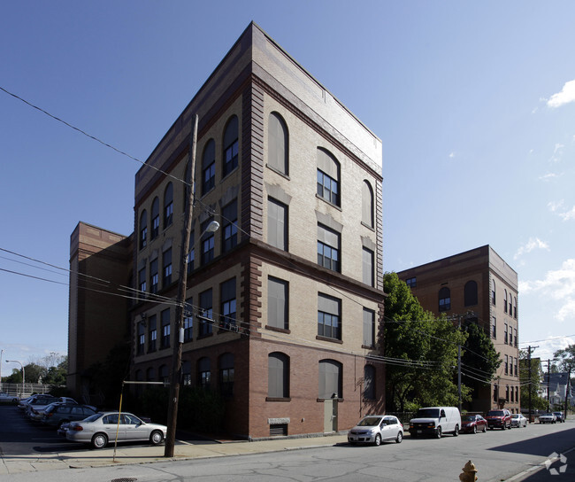 Foto del edificio - Vincent J Doyle Manor