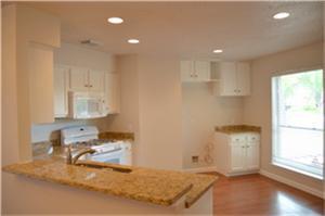 Building Photo - 14014 Bay Gardens Dr