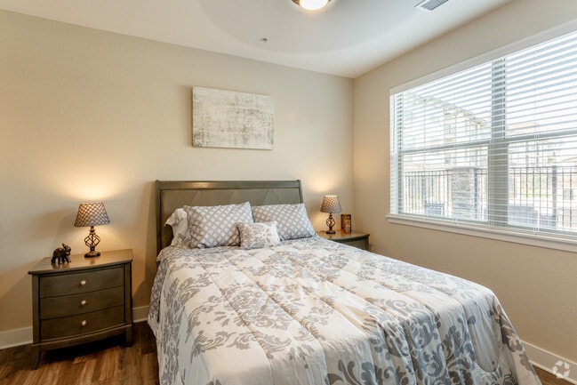 2BD, 2BA - 924 SF - Eagles Peak - 55+ Active Adult Community