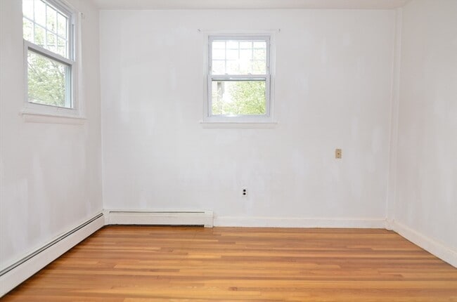Building Photo - 357 Charles St