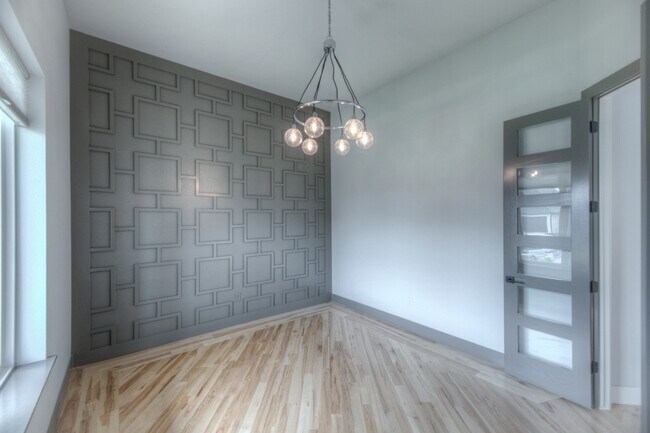 Foto del edificio - 4608 S Retana Ave W