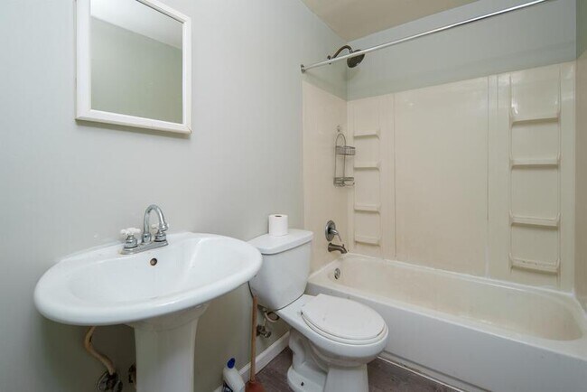 Foto del edificio - 547 1st St