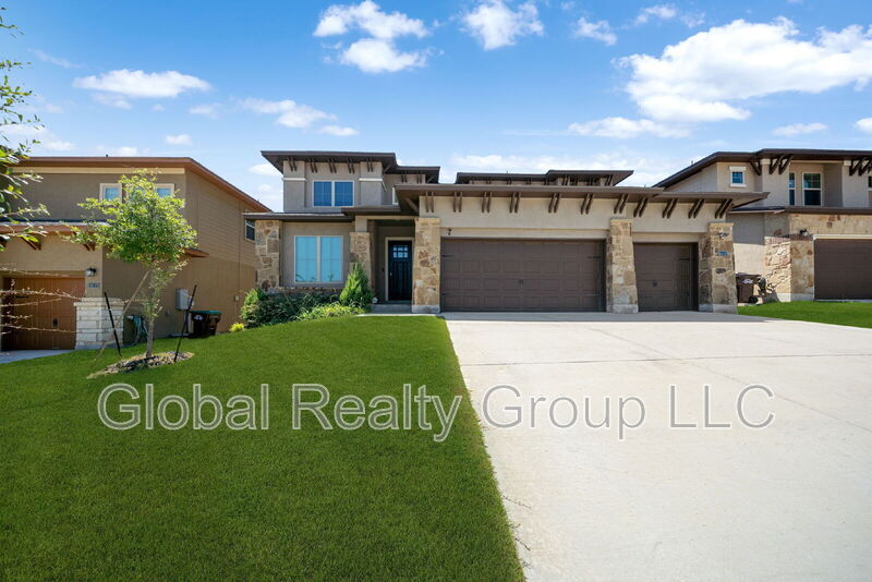 Foto principal - 14122 Sam Houston Way