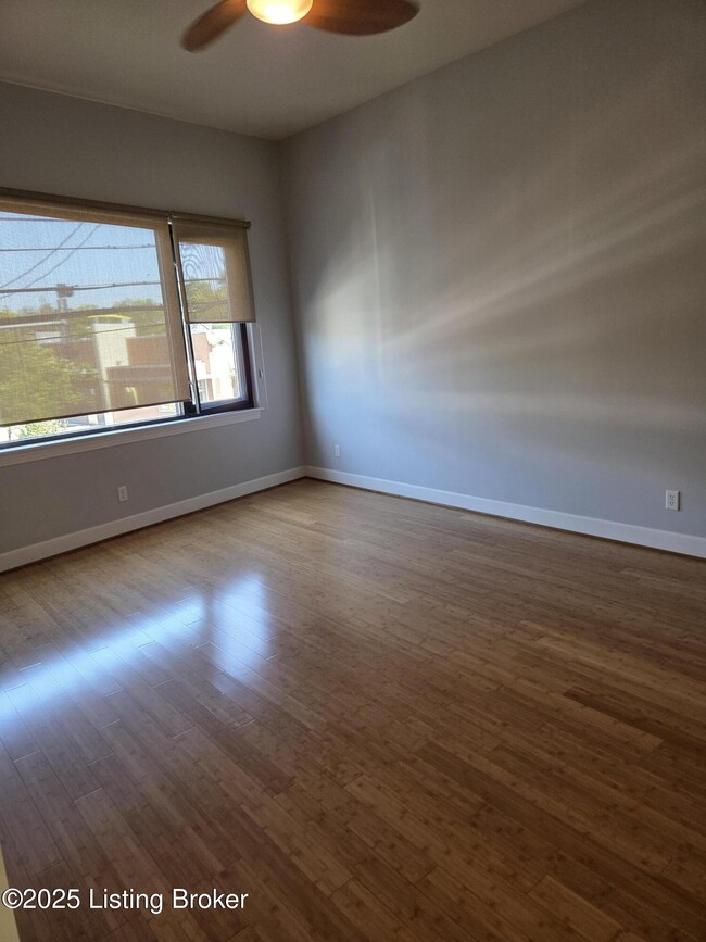 Building Photo - 1216 Bardstown Rd