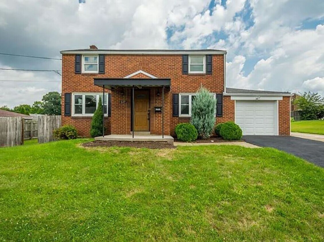 BEAUTIFUL HAVEN! MOVE-IN READY 3 BEDROOM,... - BEAUTIFUL HAVEN!  MOVE-IN READY 3 BEDROOM,...
