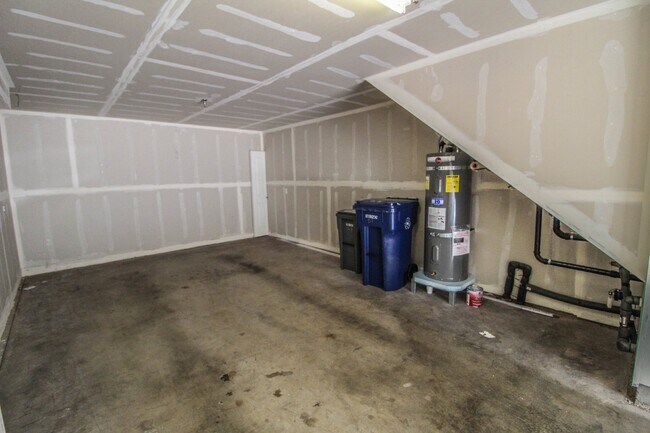 Foto del edificio - 2bed/2bath Lake Boren Townhome with greenb...