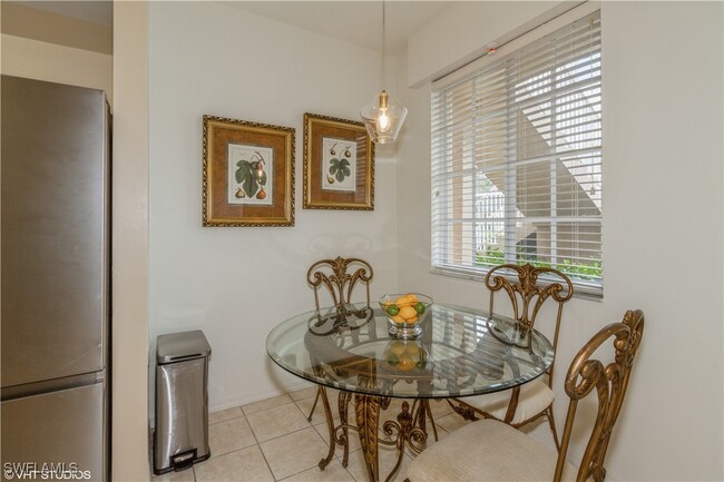 Foto del edificio - 2885 Cypress Trace Cir