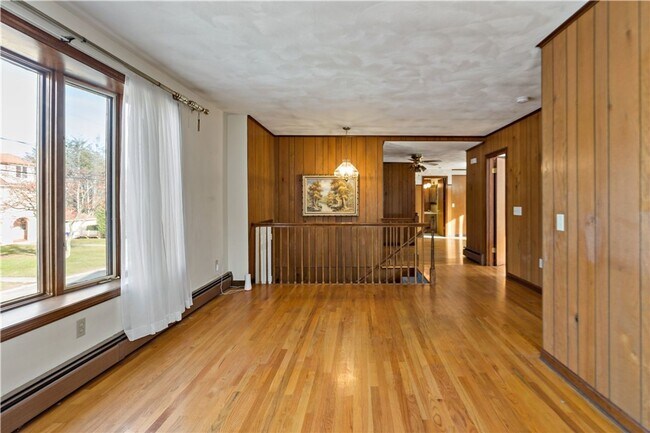 Foto del edificio - 51 Bellevue Ave