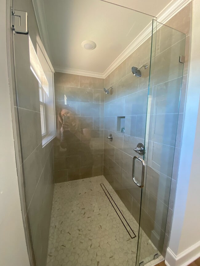 Building Photo - 837 Heiress Ct