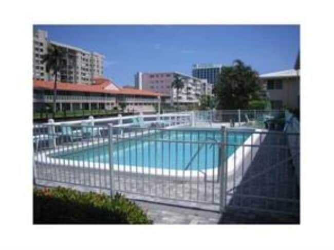 Foto del edificio - 2841 NE 32nd St