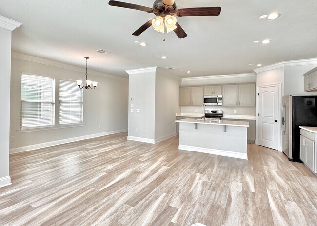 Foto del edificio - Modern 3BR/2.5BA Home Near LSU - Double Ga...