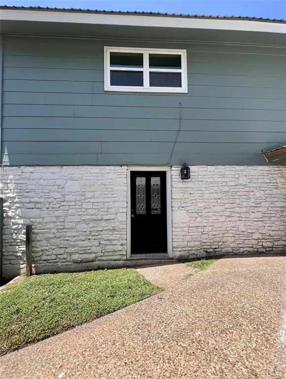 Building Photo - 1300 Radcliff Dr