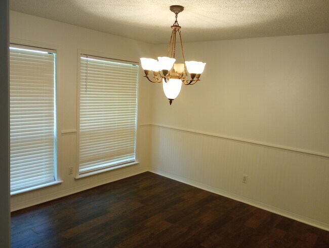 Dinning Room - 2063 Penncrest Ct
