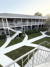 Building Photo - 520 NE 7th Ave