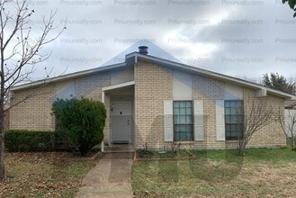 Building Photo - 5017 Coffeyville Trail