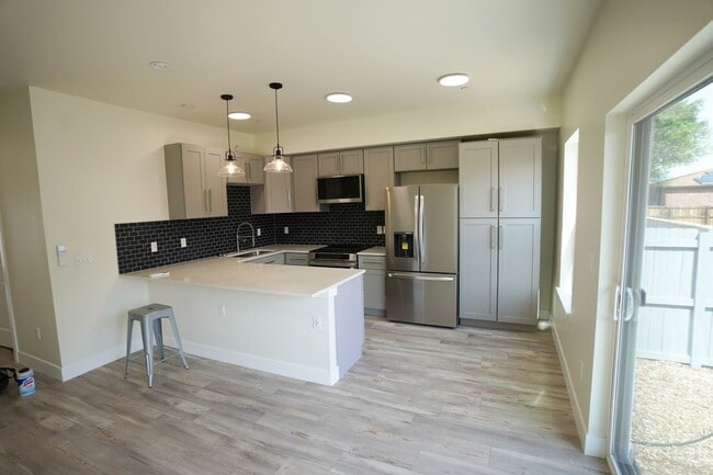 Building Photo - 3580 W 66th Ave