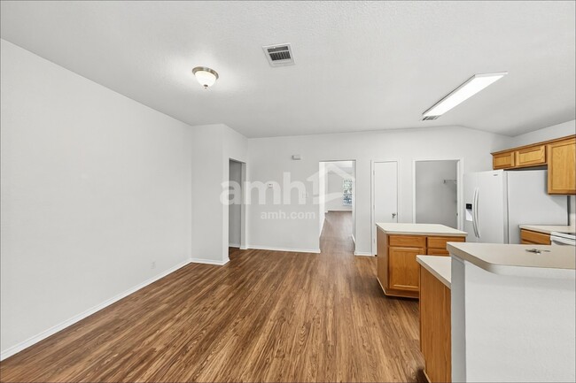 Building Photo - 12107 Clubhouse