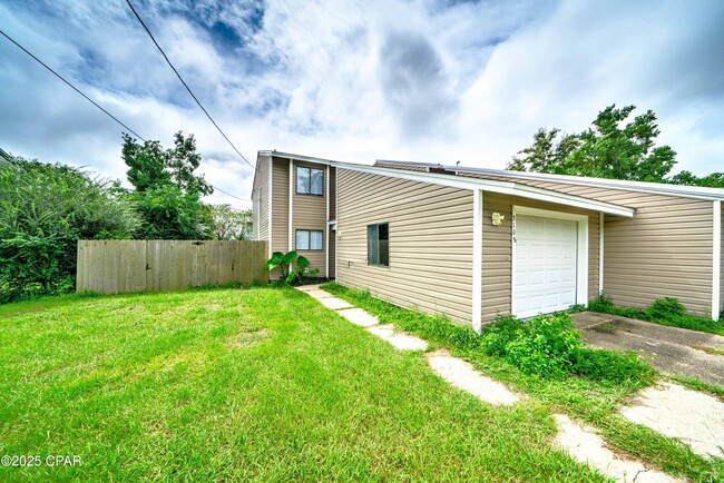 Building Photo - 3108 E Baldwin Rd