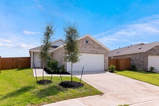 Building Photo - 3041 Majestic Sunrise Dr
