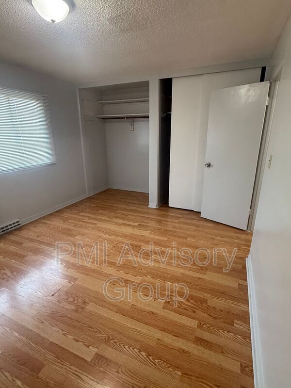Building Photo - 7138 SW Lario Ln
