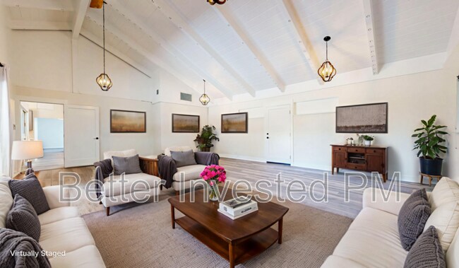 Foto del edificio - 475 Country Club Dr
