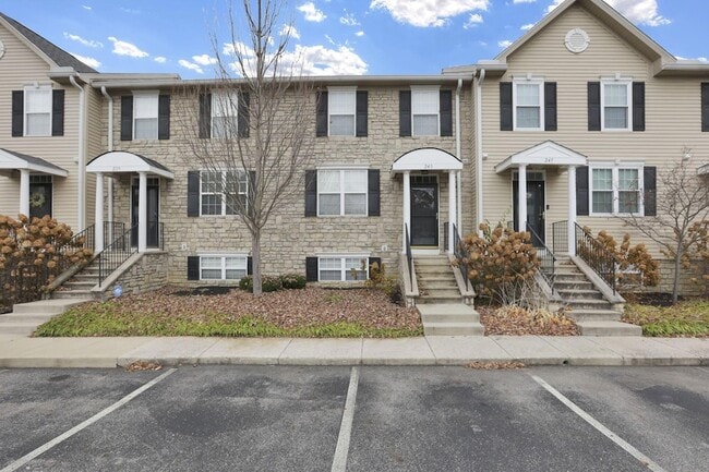 Building Photo - 243 Oxford Oak Dr