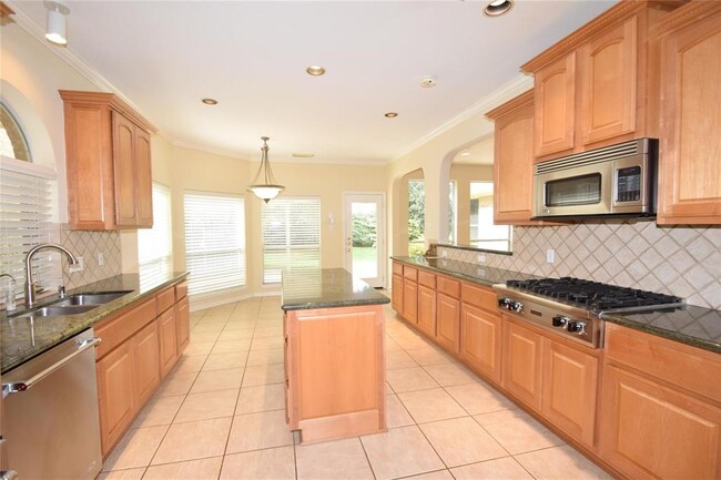 Building Photo - 5011 Quiet Falls Ct