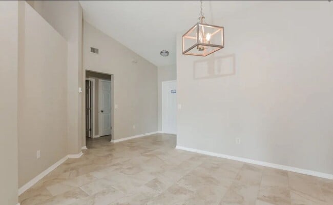 Building Photo - 1235 Whitewood Way