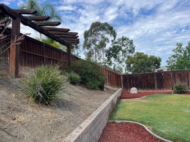 Building Photo - 39265 Eternity Ln
