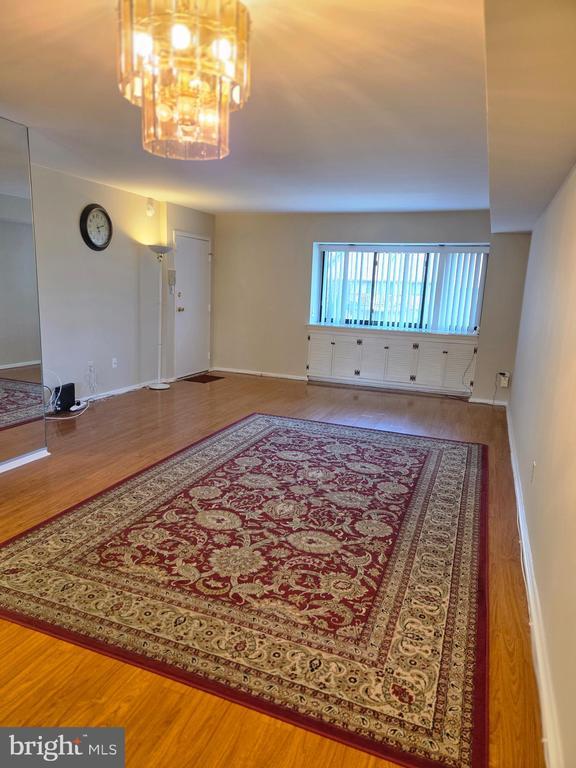 Foto del edificio - 10201 Bustleton Ave