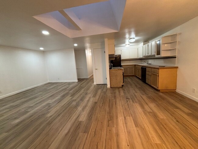 Foto del edificio - 13910 SE Newport Way