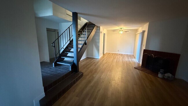 Foto del edificio - 1621 Gish Ave